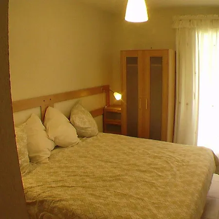 Sq. Pauline * جوان ليه باه